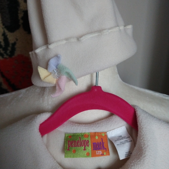 White fleece Penelope Mack 12 month jacket and matching hat - Picture 5 of 7